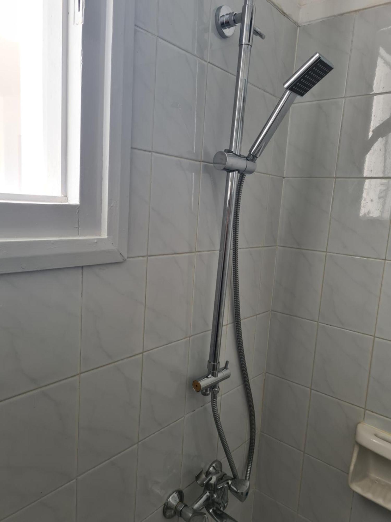 Crown Apartments كاليفيس المظهر الخارجي الصورة