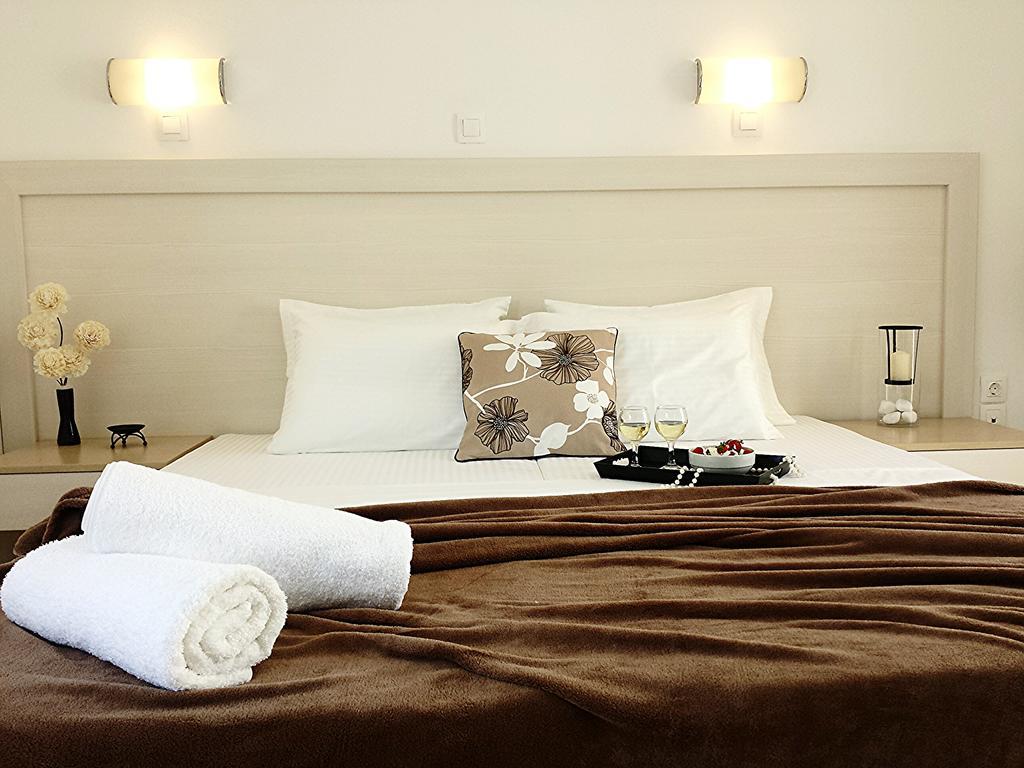Crown Apartments كاليفيس الغرفة الصورة
